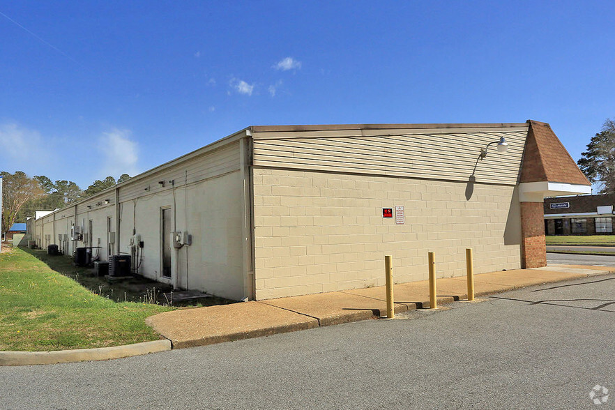 3580-3591 Forest Haven Ln, Chesapeake, VA for lease - Building Photo - Image 3 of 3