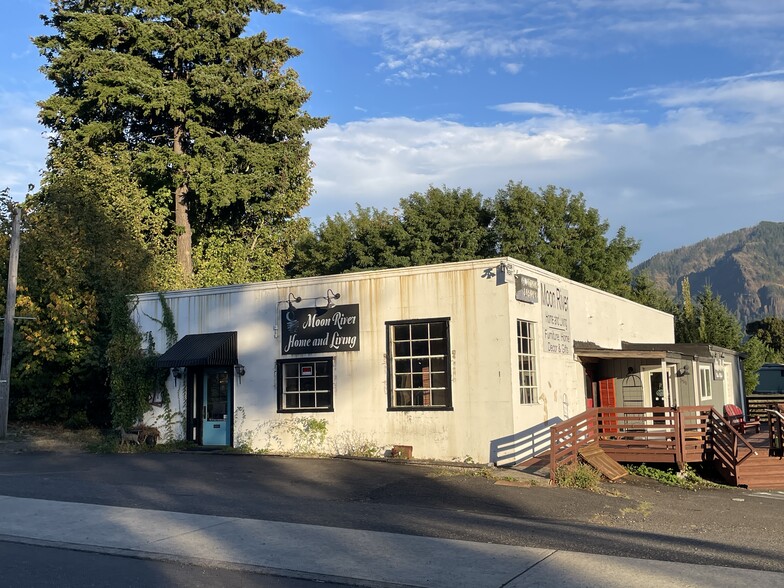 350 SW Highway 14, Stevenson, WA for lease - Building Photo - Image 1 of 5