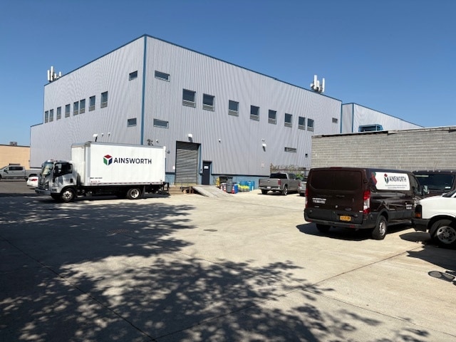 83-40 72nd Dr, Glendale, NY for sale - Building Photo - Image 2 of 9