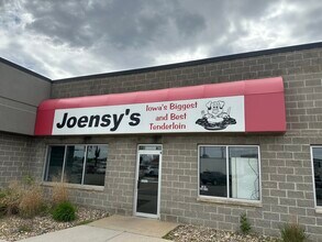 2660 Wiley Blvd SW, Cedar Rapids, IA for lease Building Photo- Image 2 of 7
