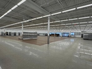 10701 New Georges Creek Rd SW, Frostburg, MD for lease Building Photo- Image 2 of 6