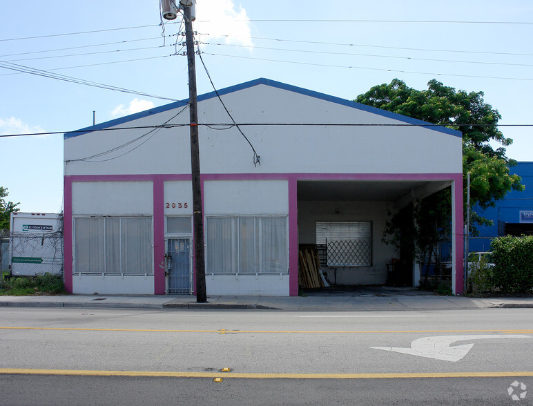 2035 NW 7th Ave, Miami, FL for lease - Building Photo - Image 2 of 4