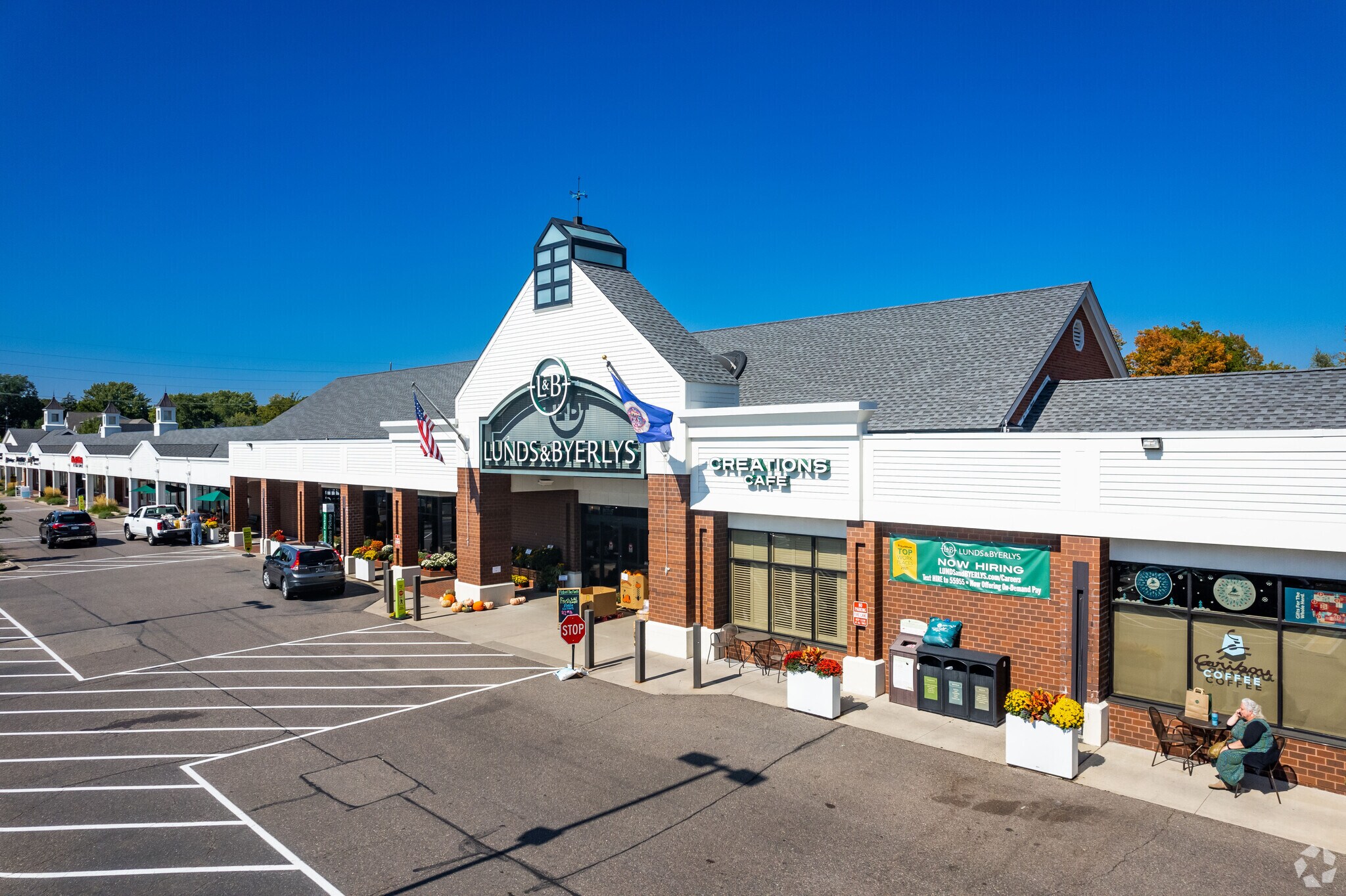 1125-1151 Wayzata Blvd E, Wayzata, MN for sale Building Photo- Image 1 of 1