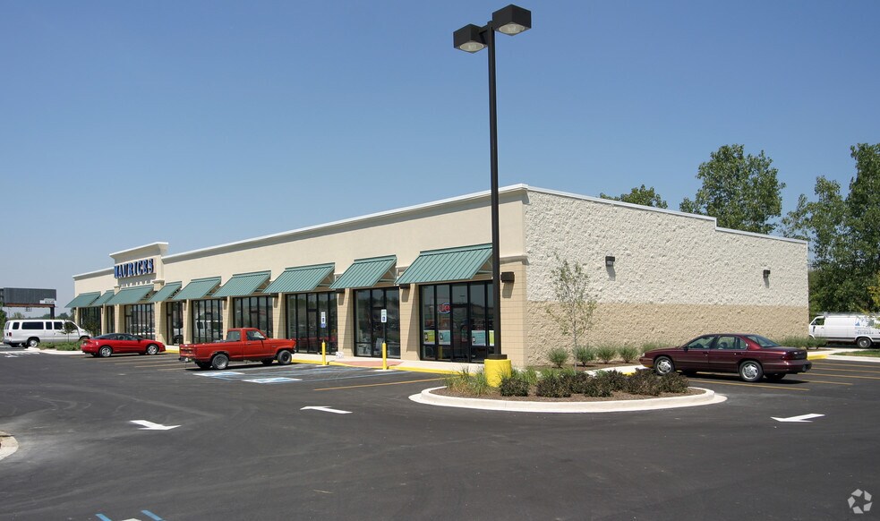 2500 Progress Pky, Shelbyville, IN for lease - Building Photo - Image 2 of 5