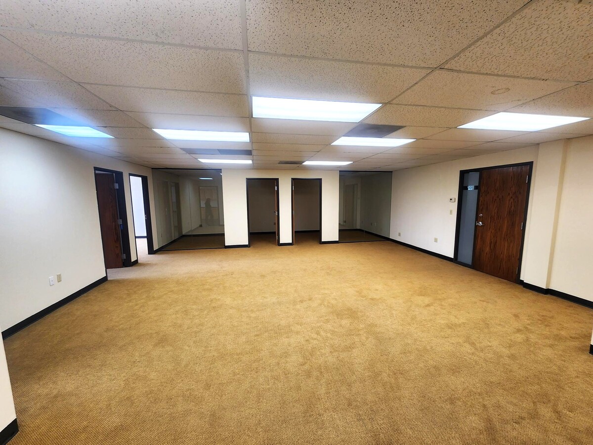 11150 N Huron St, Northglenn, CO 80234 - Unit 207 -  - Interior Photo - Image 1 of 6