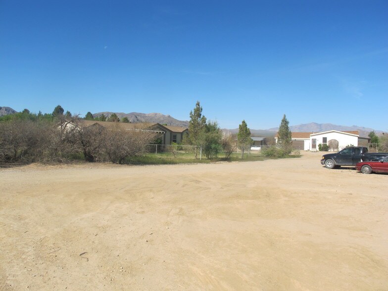 Cactus Rd & Brookmore Rd, Baker, CA for sale - Primary Photo - Image 1 of 1