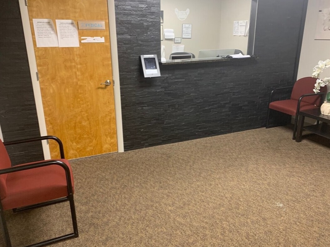 425 Pleasant St, Brockton, MA for lease Interior Photo- Image 1 of 9
