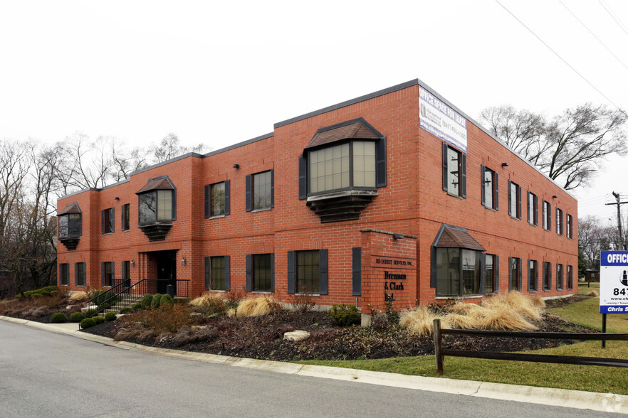 721 E Madison St, Villa Park, IL for lease - Building Photo - Image 1 of 23