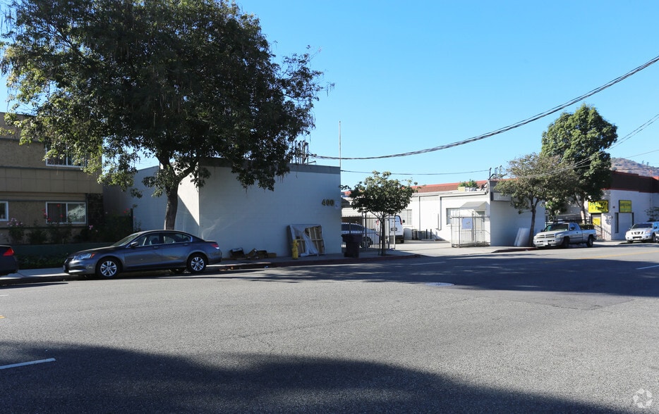 400-402 W Chevy Chase Dr, Glendale, CA for lease - Primary Photo - Image 2 of 12