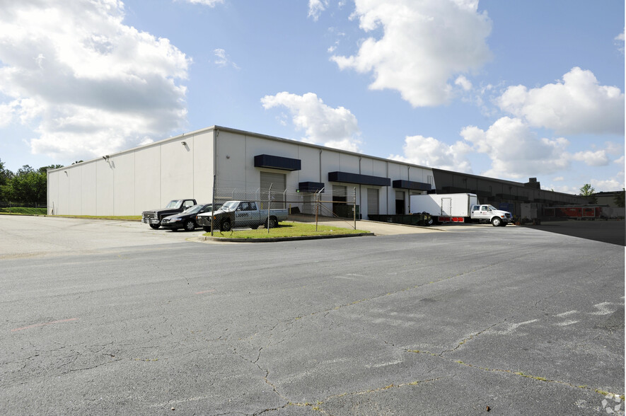 3658 Atlanta Industrial Dr NW, Atlanta, GA for lease - Building Photo - Image 1 of 3