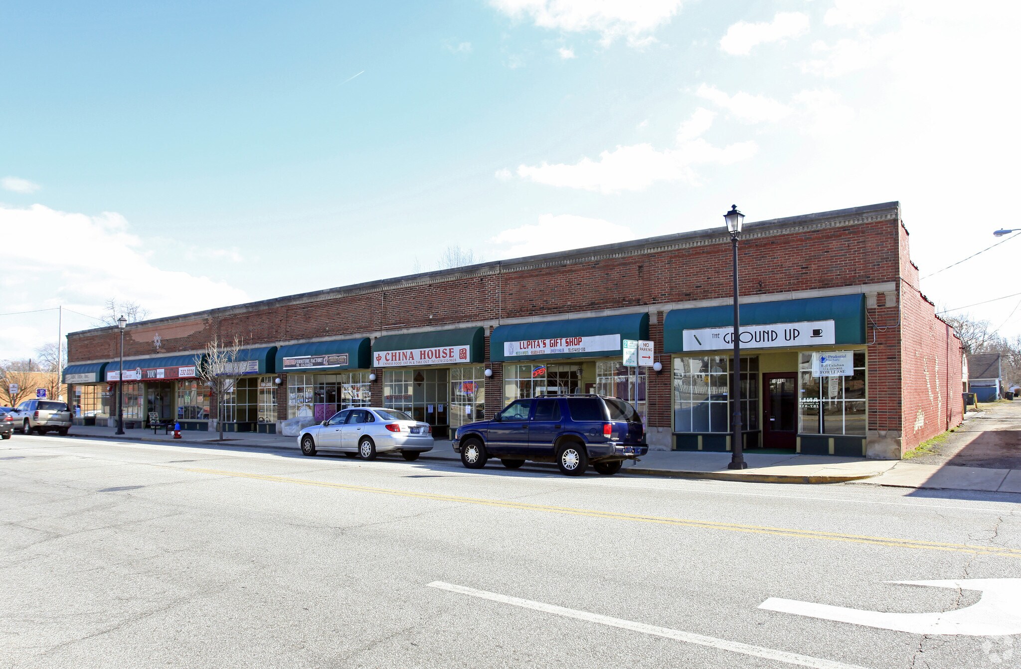 2220-2226 Mishawaka Ave, South Bend, IN for sale Primary Photo- Image 1 of 1