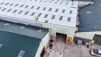 Lowercroft Rd, Bury for lease Interior Photo- Image 2 of 10