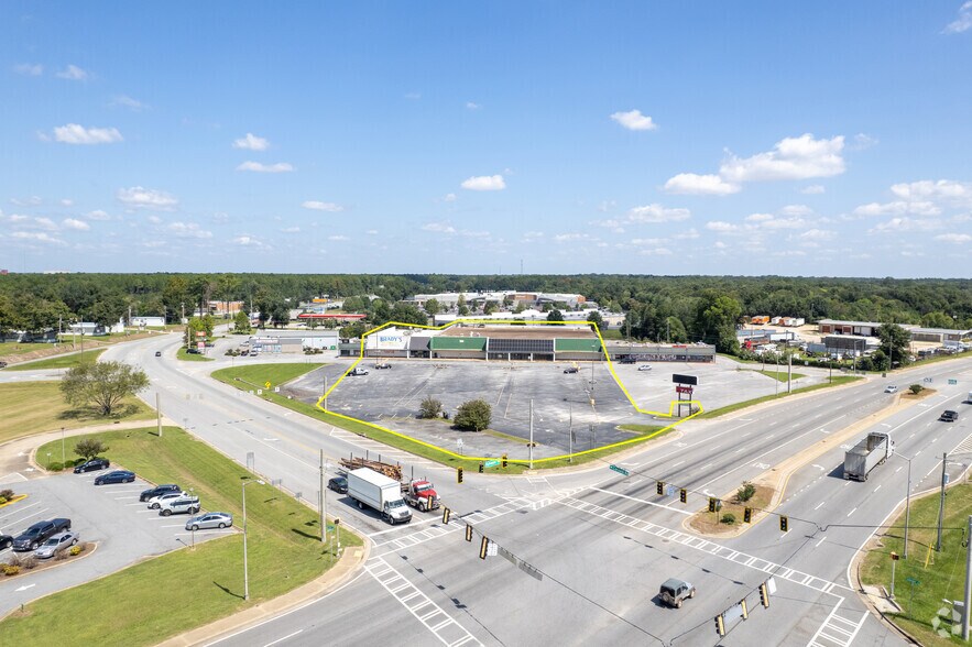 2425 Sylvester Rd, Albany, GA for sale - Building Photo - Image 1 of 1