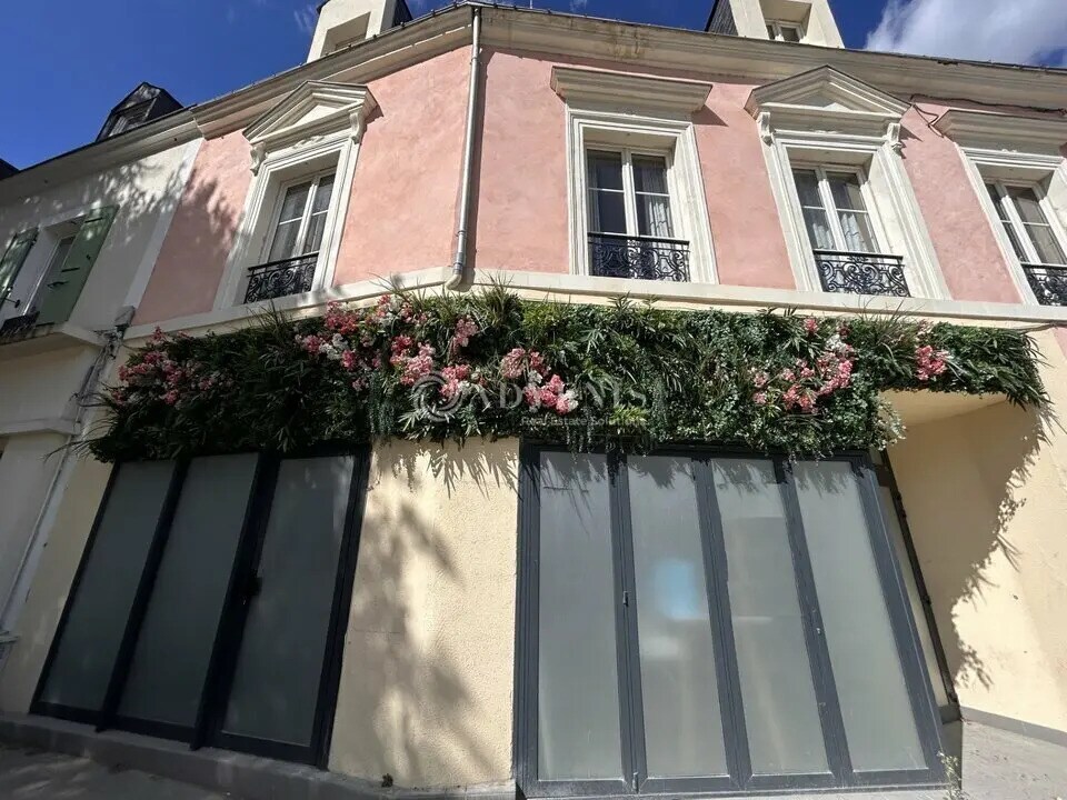 Office in Le Mans for lease Building Photo- Image 1 of 5