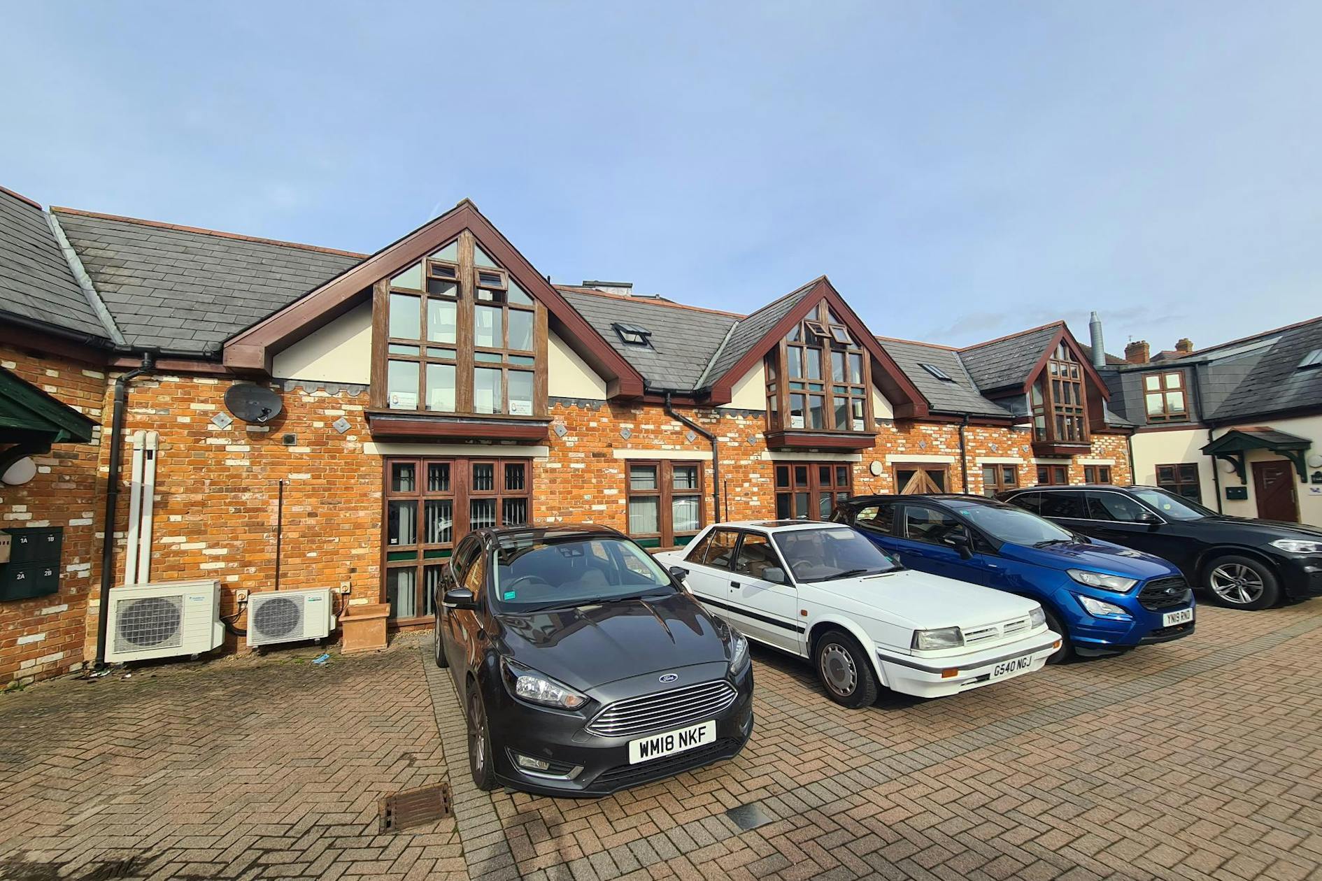 Quadrant Way, Weybridge for lease Building Photo- Image 1 of 5