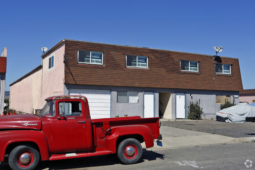 1189 Pike Ln, Oceano, CA for lease - Primary Photo - Image 1 of 3