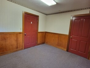 2652 Hidden Valley Rd, Pittsburgh, PA for sale Interior Photo- Image 2 of 2