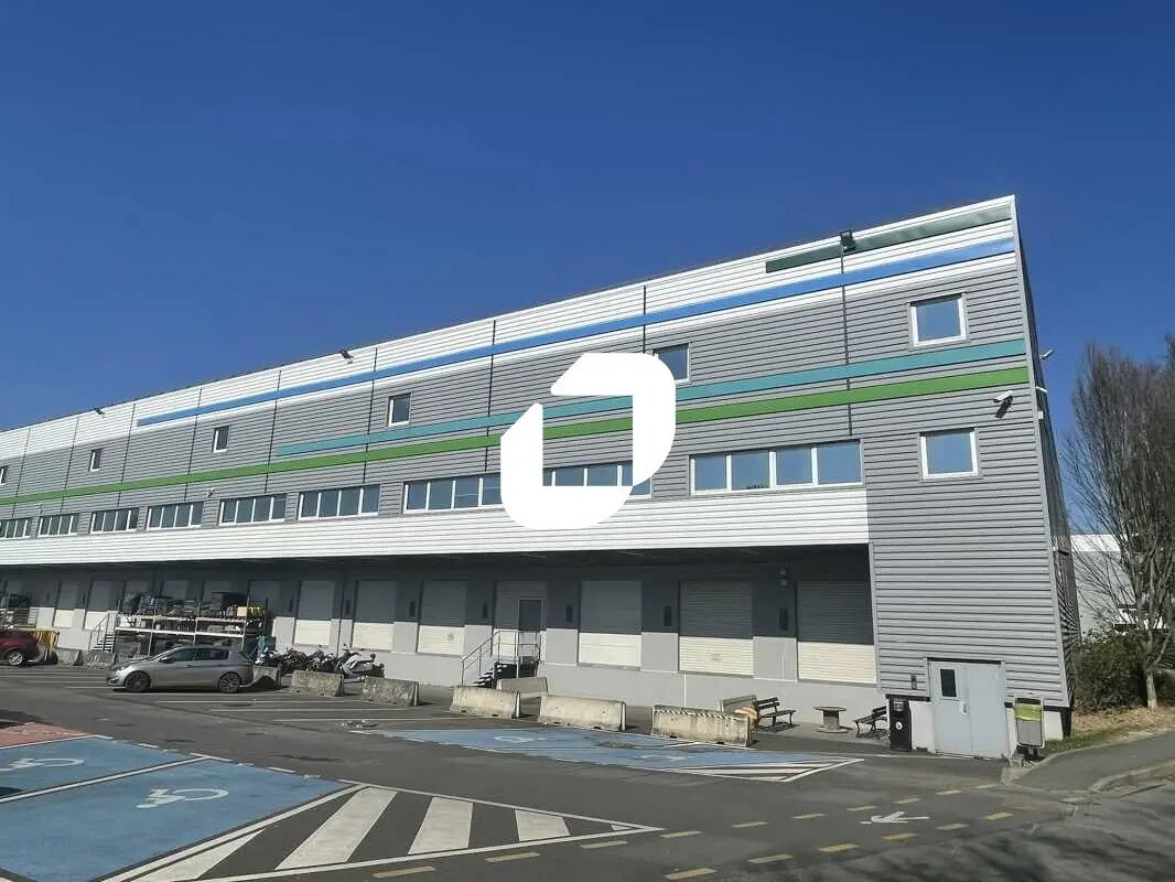 Office in Massy for lease Building Photo- Image 1 of 11