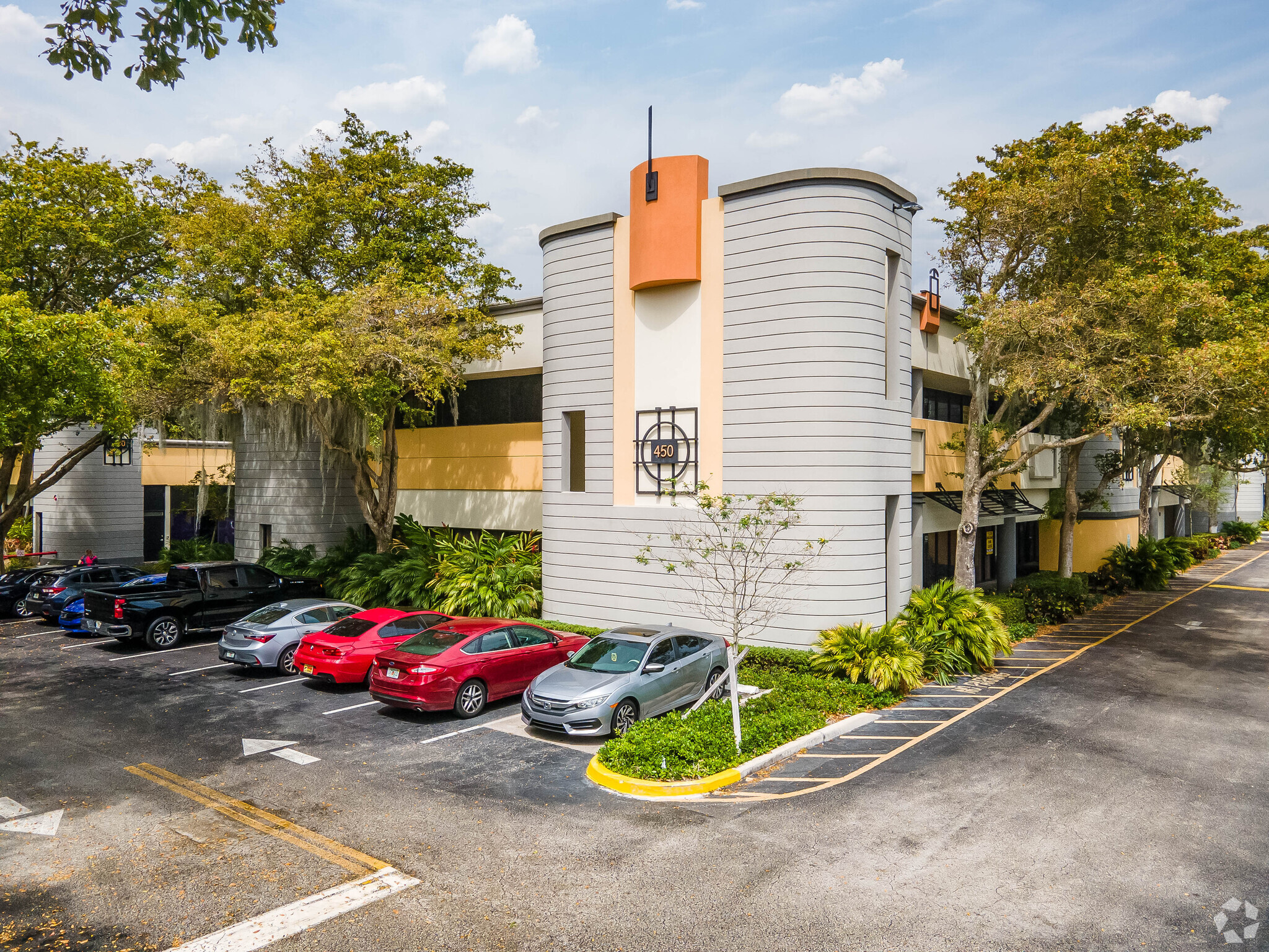 350 Fairway Dr, Deerfield Beach, FL for lease Building Photo- Image 1 of 18