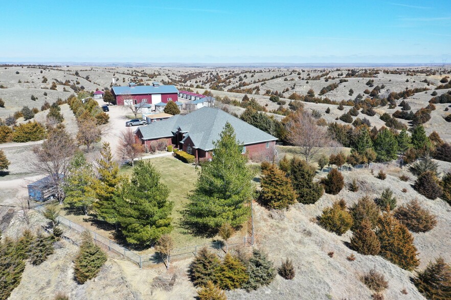 10641 S Old Highway 83, North Platte, NE for sale - Primary Photo - Image 1 of 30