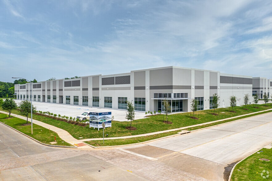 500 Morris Oliver Way, Katy, TX for lease - 616 Cane Island Parkway - Image 1 of 18