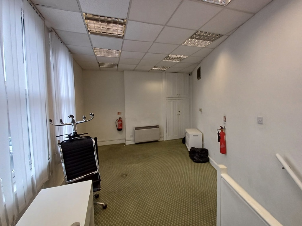 12 Southbury Rd, Enfield for lease Interior Photo- Image 1 of 3