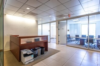 1300 Pennsylvania Ave NW, Washington, DC for lease Interior Photo- Image 2 of 14