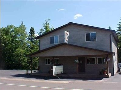 6098 S State Rd 35, Superior, WI for sale - Primary Photo - Image 1 of 1