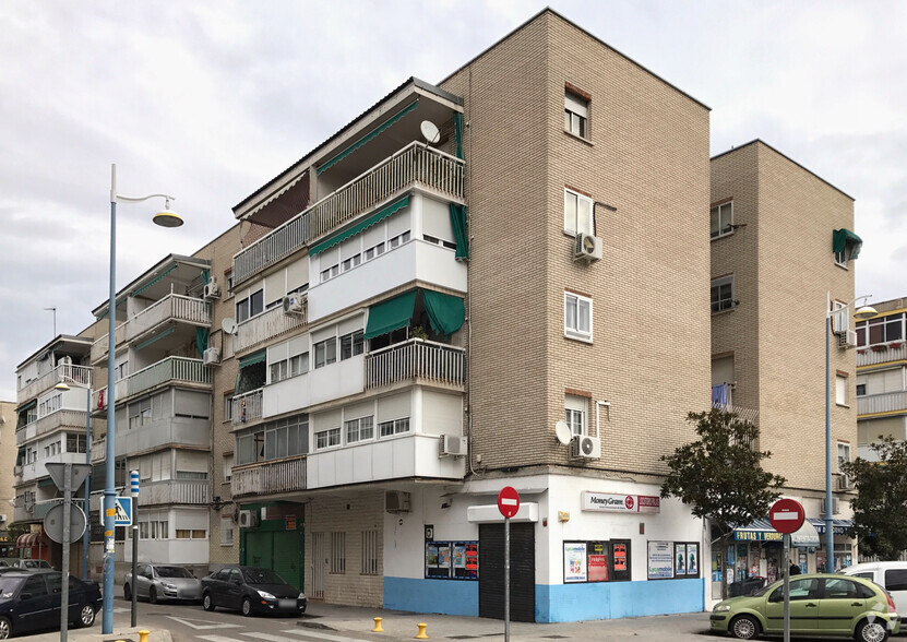 Multifamily in Parla, Madrid for sale - Primary Photo - Image 1 of 1