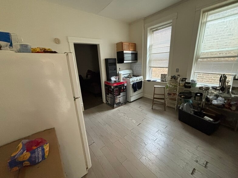 2338 S Kedzie Ave, Chicago, IL for sale - Building Photo - Image 2 of 5