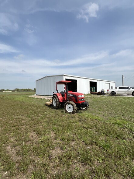 8100 County Road 1016Z, Joshua, TX for sale - Building Photo - Image 2 of 45