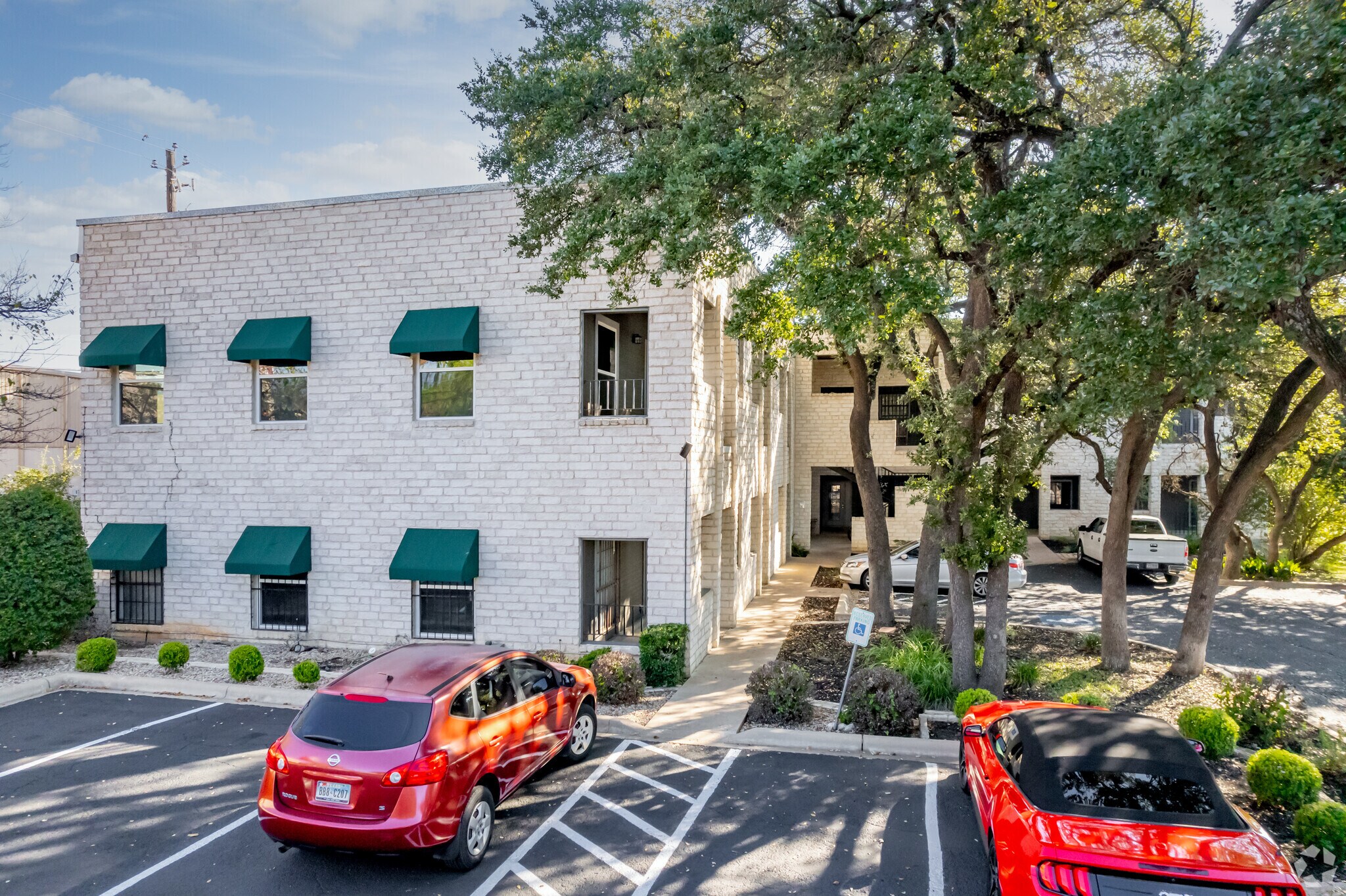 13625 Pond Springs Rd, Austin, TX for sale Building Photo- Image 1 of 1