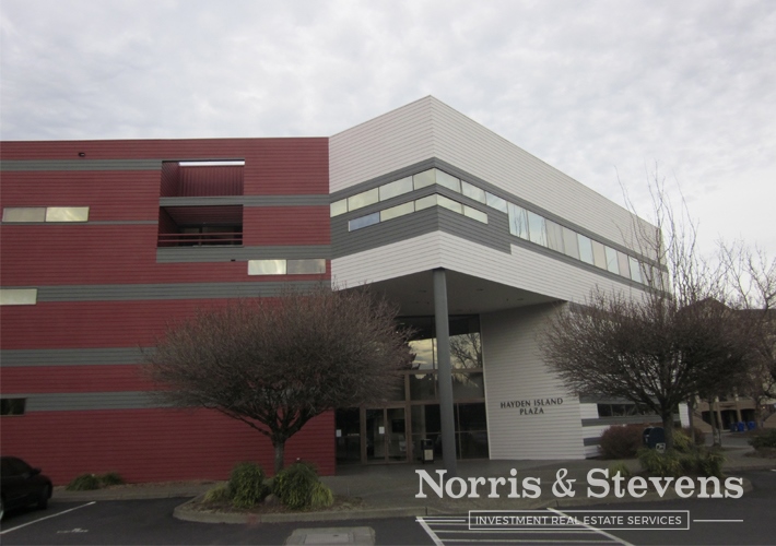 700 N Hayden Island Dr, Portland, OR for lease - Building Photo - Image 1 of 4