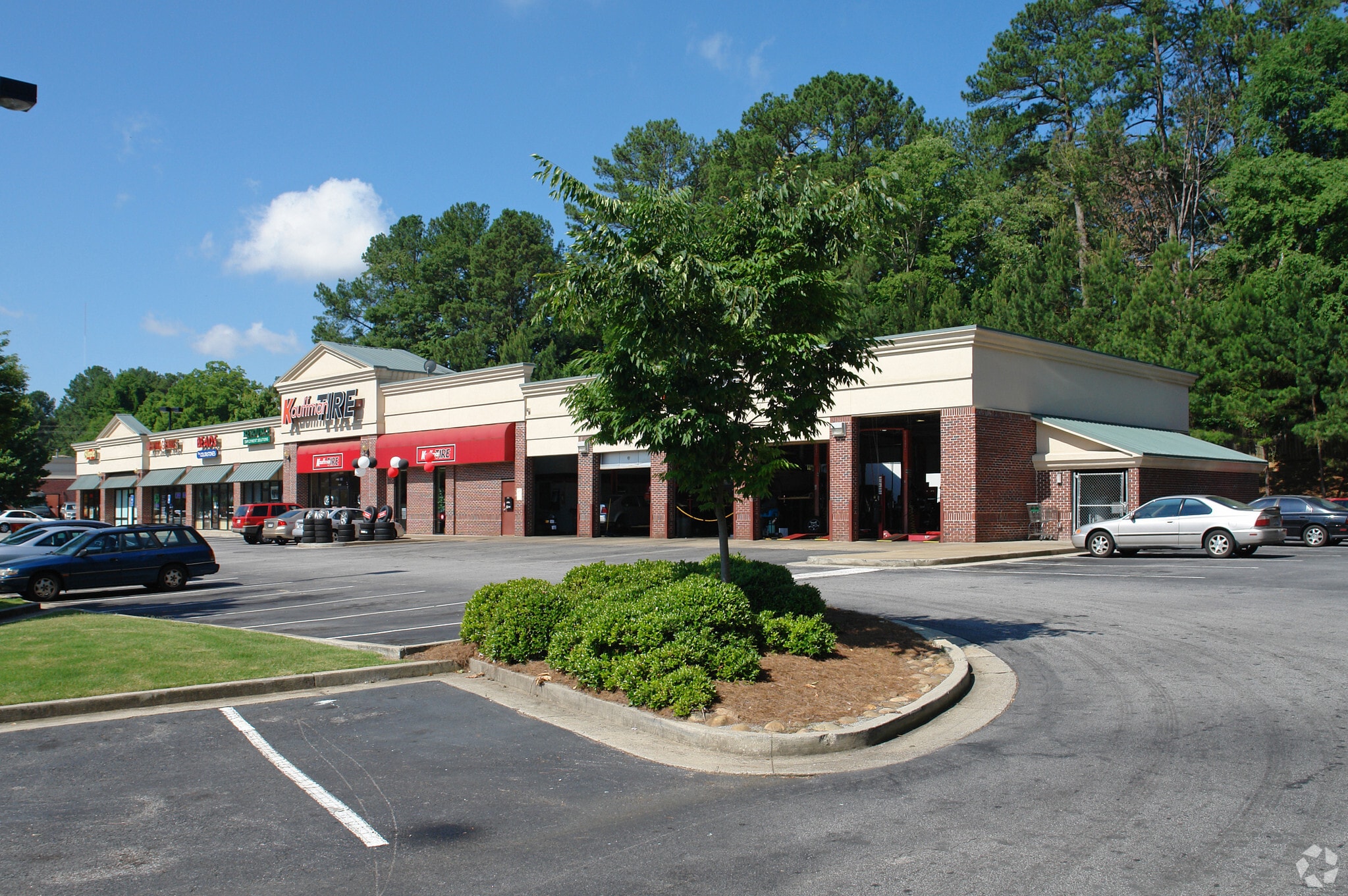 2350 Cheshire Bridge Rd NE, Atlanta, GA 30324 Lindbergh Crossing