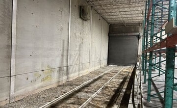 650 S 23rd St, Beaumont, TX for lease Interior Photo- Image 1 of 2