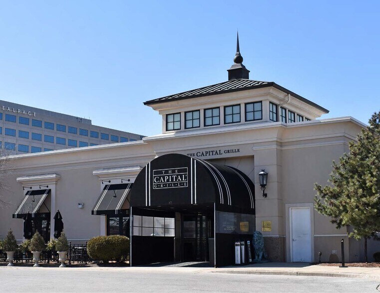 87 Yorktown Shopping Ctr Lombard Il 60148 Retail For Sale Loopnet Com