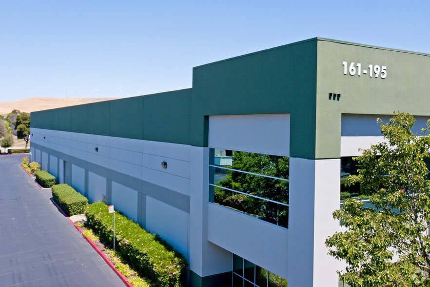 161-195 Pullman St, Livermore, CA for lease - Building Photo - Image 3 of 16
