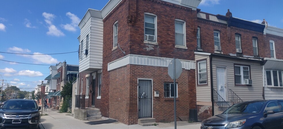 35 units In Philly - 28 SFR & 3 multi portfolio of 2 properties for sale on LoopNet.com - Building Photo - Image 1 of 33