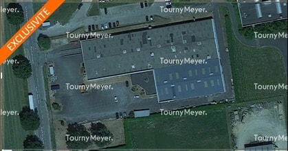 La Selle-en-Luitré, IEV - AERIAL map view