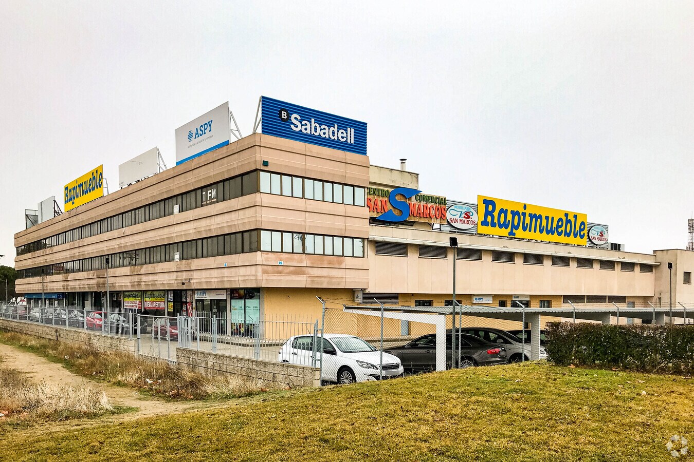 paseo-john-lennon-12-28906-getafe-retail-for-lease-loopnet