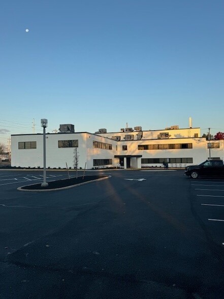 2055 Limestone Rd, Wilmington, DE for lease - Building Photo - Image 2 of 3