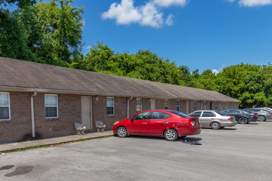 420 S Maple St, Lebanon, TN for sale - Building Photo - Image 1 of 1