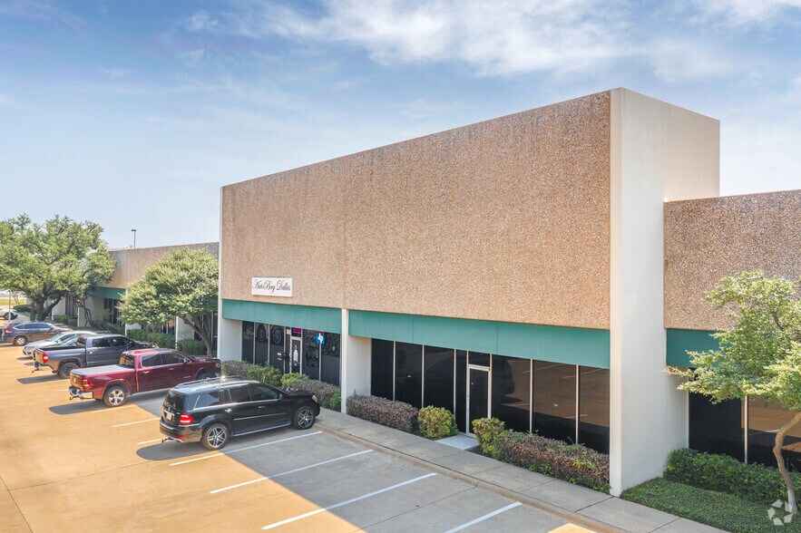 11220 Grader St, Dallas, TX for sale - Primary Photo - Image 1 of 1