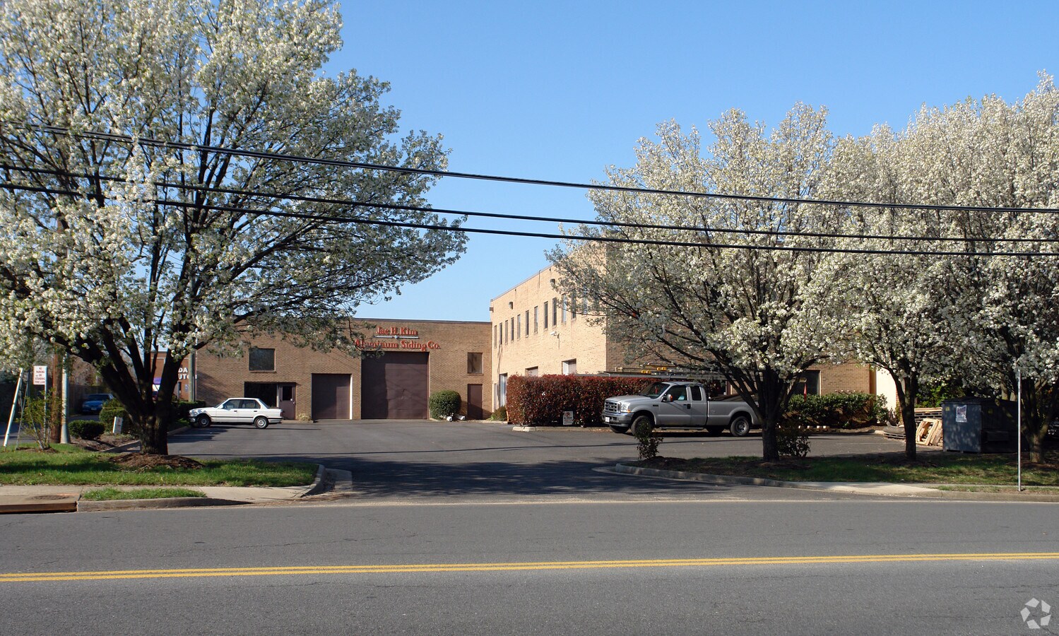 8431 Hilltop Rd, Merrifield, VA 22031