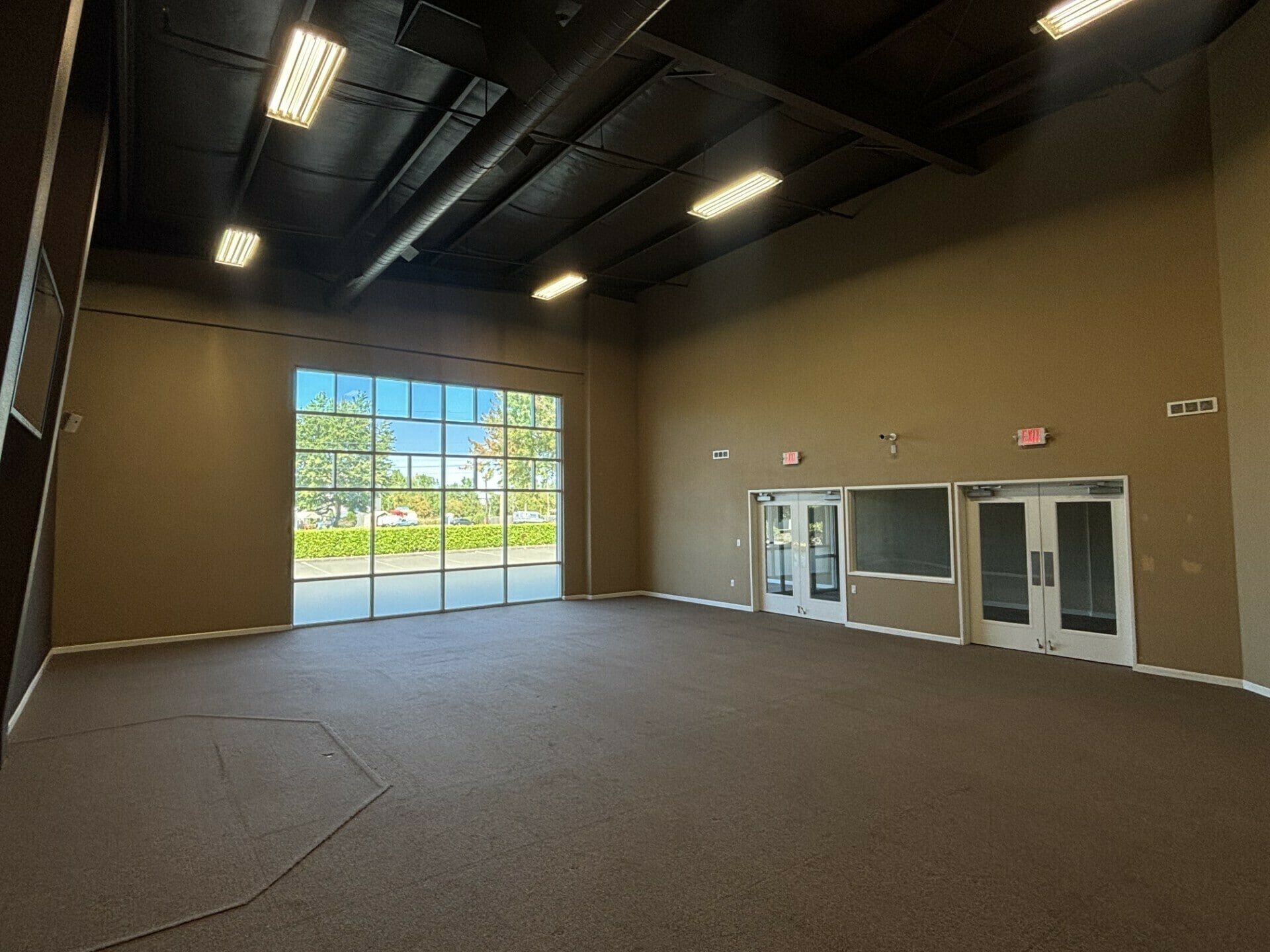 2820 SE 58th Ct, Hillsboro, OR for lease Interior Photo- Image 1 of 4