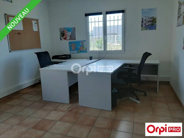 Office in Valence for lease - Interior Photo - Image 1 of 7