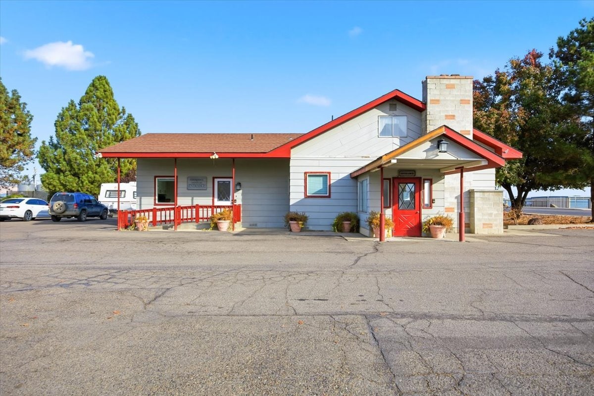 2240 E Lincoln Ave, Sunnyside, WA for sale Building Photo- Image 1 of 2