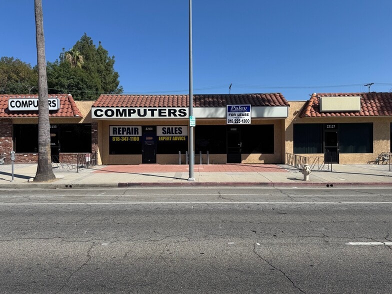 22129-22131 Sherman Way, Canoga Park, CA for lease - Building Photo - Image 1 of 5