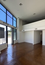 1167-1169 S Fair Oaks Ave, Pasadena, CA for lease Interior Photo- Image 1 of 5