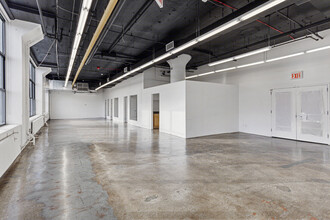 37-18 Northern Blvd, Long Island City, NY for lease Interior Photo- Image 2 of 9